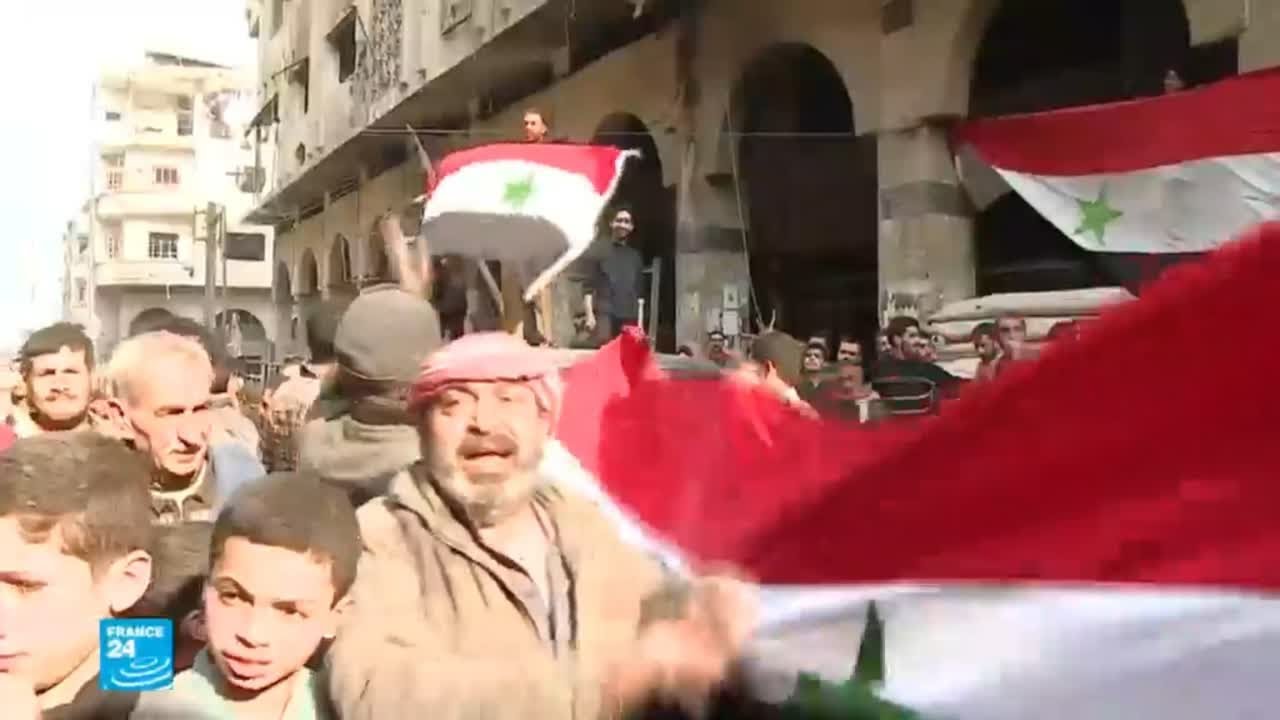 الأعلام السورية تجوب شوارع دوما