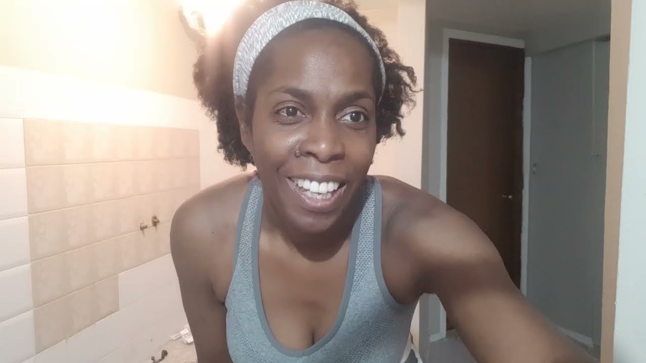 Simple Work Out And Having My Bath In The Morning 