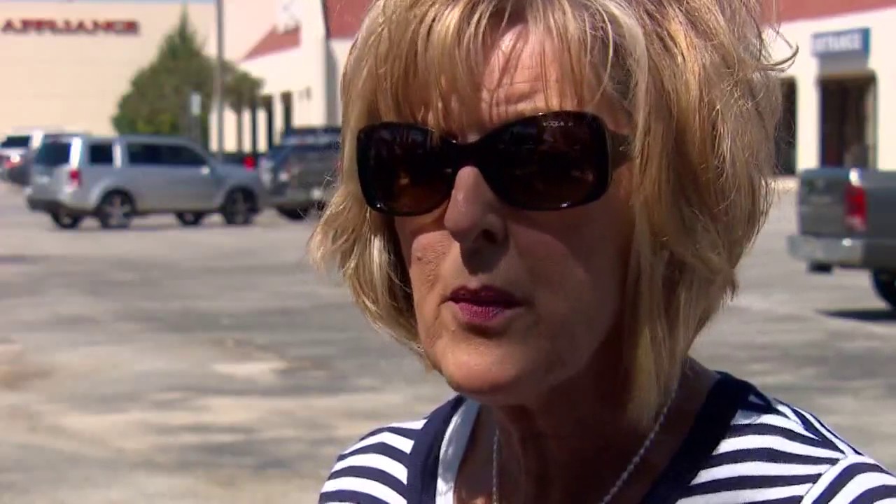 Hulen Mall in Fort Worth reopens after evacuation - YouTube