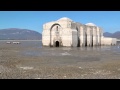 Поднявшаяся из воды старинная церковь в Мексике (видео с беспилотника)