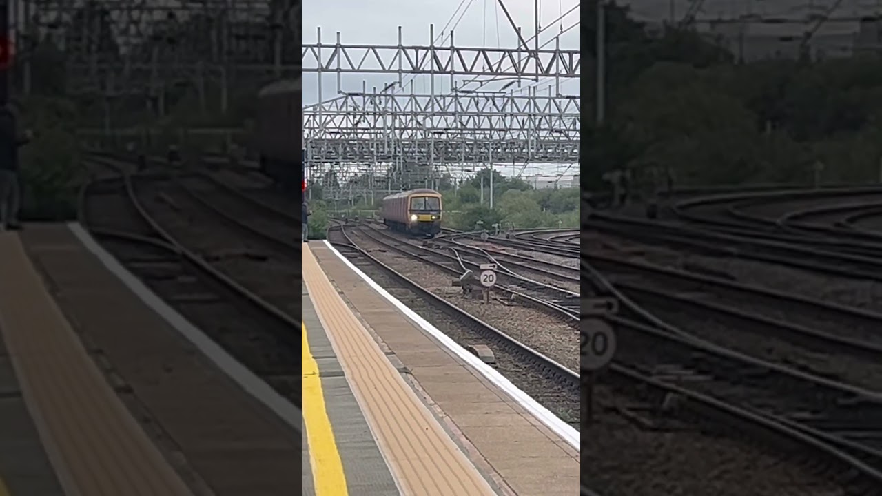 When Royal Mail EMUs where around Class 325 EMU, 325009 Crewe (UFL), 5th September 2024