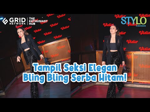 Tampilan Gaya Bling-bling Serba Hitam, Wulan Guritno Curi Perhatian dengan Body Goals bak Gadis!