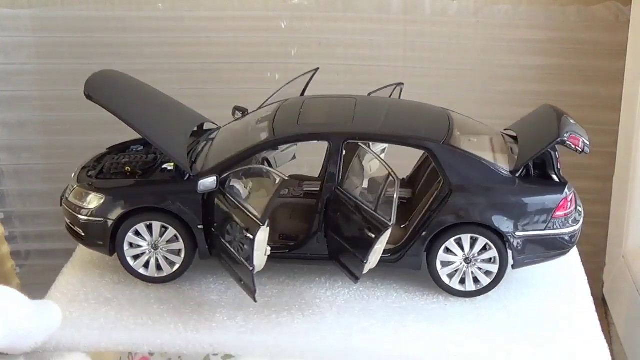 Volkswagen Phaeton - Kyosho 1:18 - YouTube
