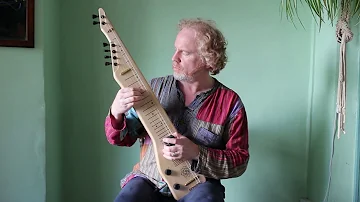 An introduction to the Aum Guitar.