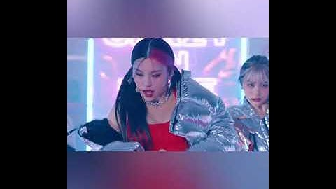 ITZY - SWIPE WHATSAPP STATUS