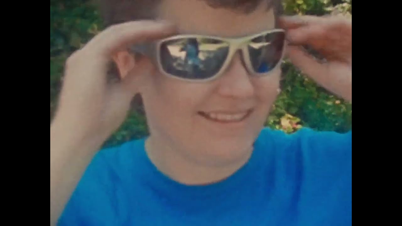 Alex the Astronaut - Numb (Official Music Video)