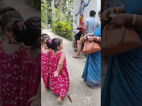 ছোটবেলায় নাতি নাতনিদের একটুখানি কি প্রাপ্তি আনন্দের 🥰 #twin #shrinika #shrinija #youtubeshort