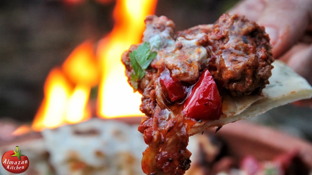 ⁣Ultimate Chili Con Carne! - Cooking in the Forest