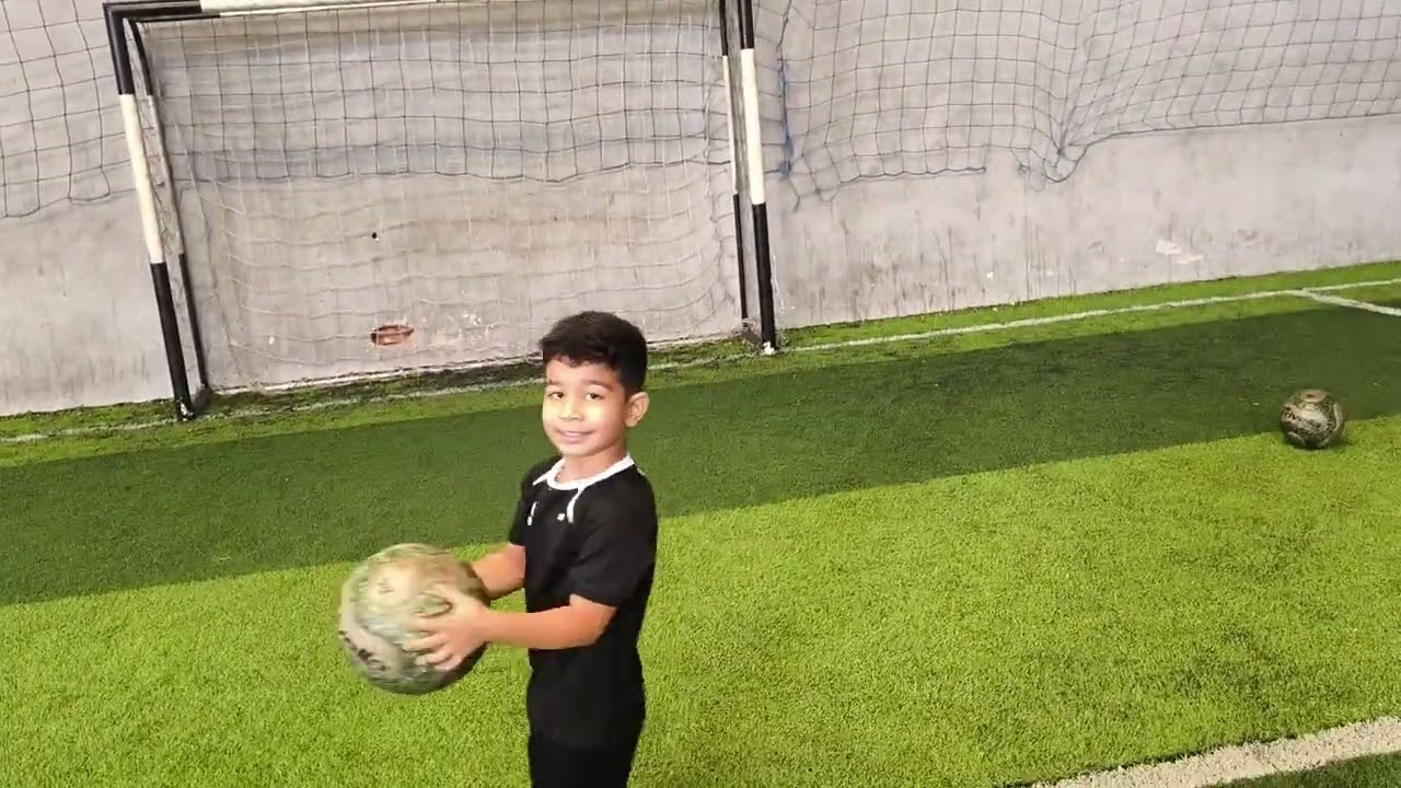 Jogando futebol com Cauã Farias! 