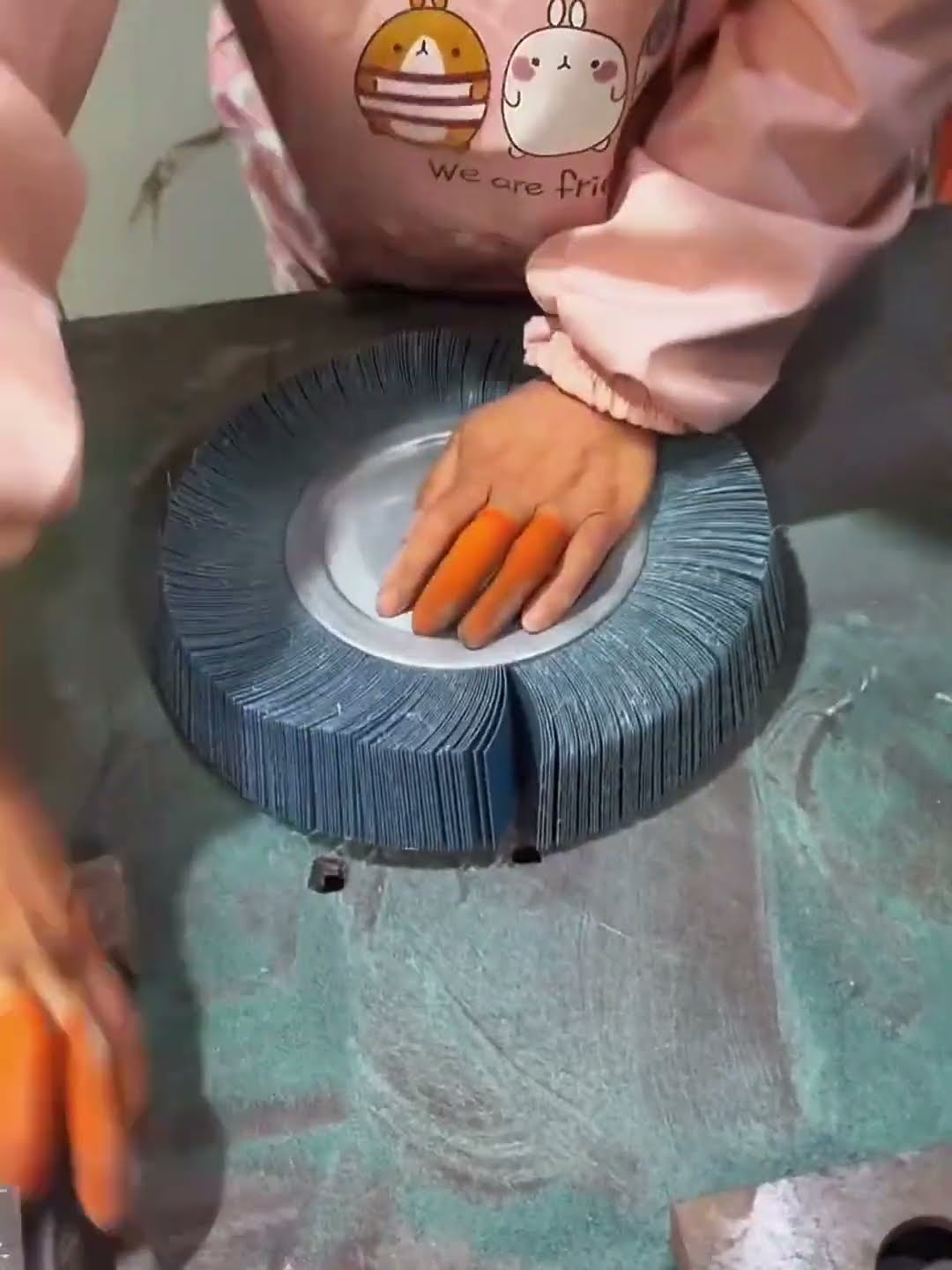 Ceramic grinding wheel production process- Good tools and machinery make work easy