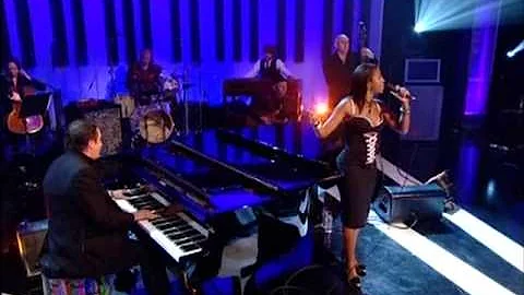 Dave Swift on Bass with Jools Holland backing Loui...