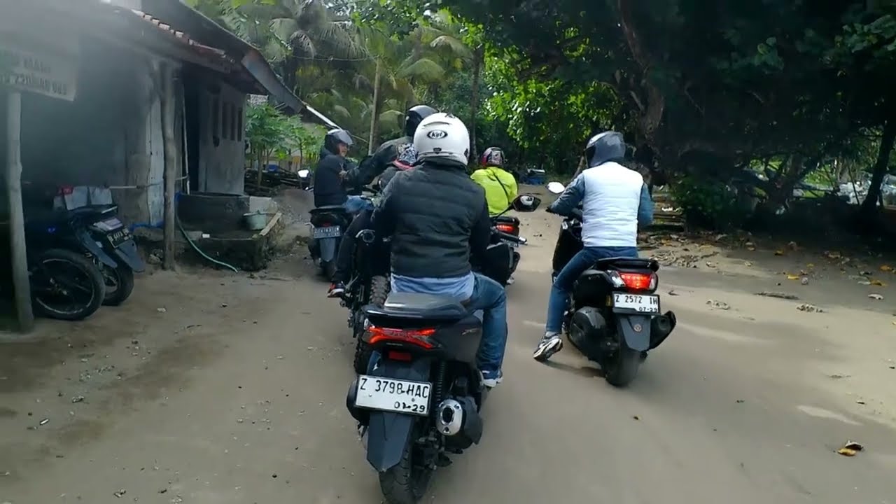 Mengagumi keindahan semesta serta perjalanan dari Pantai Madasari Ke Pantai Batukaras, Pangandaran
