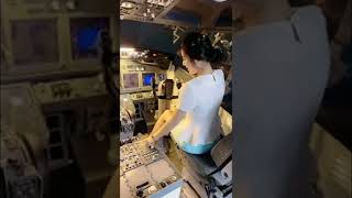 Y Female Pilot Aeroplane