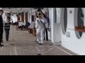 ❤ Goofy plays the shuffleboard in Disney Cruise Wonder グーフィー !! ディズニークルーズでシャッフルボードを遊ぶ..