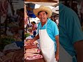"O que ele está vendendo? A estratégia do vendedor confuso no canal Medina Jazady"