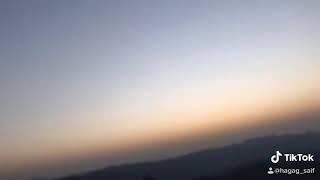 لحظه شروق الشمس من أعلي القىم الجبلية في اليمن