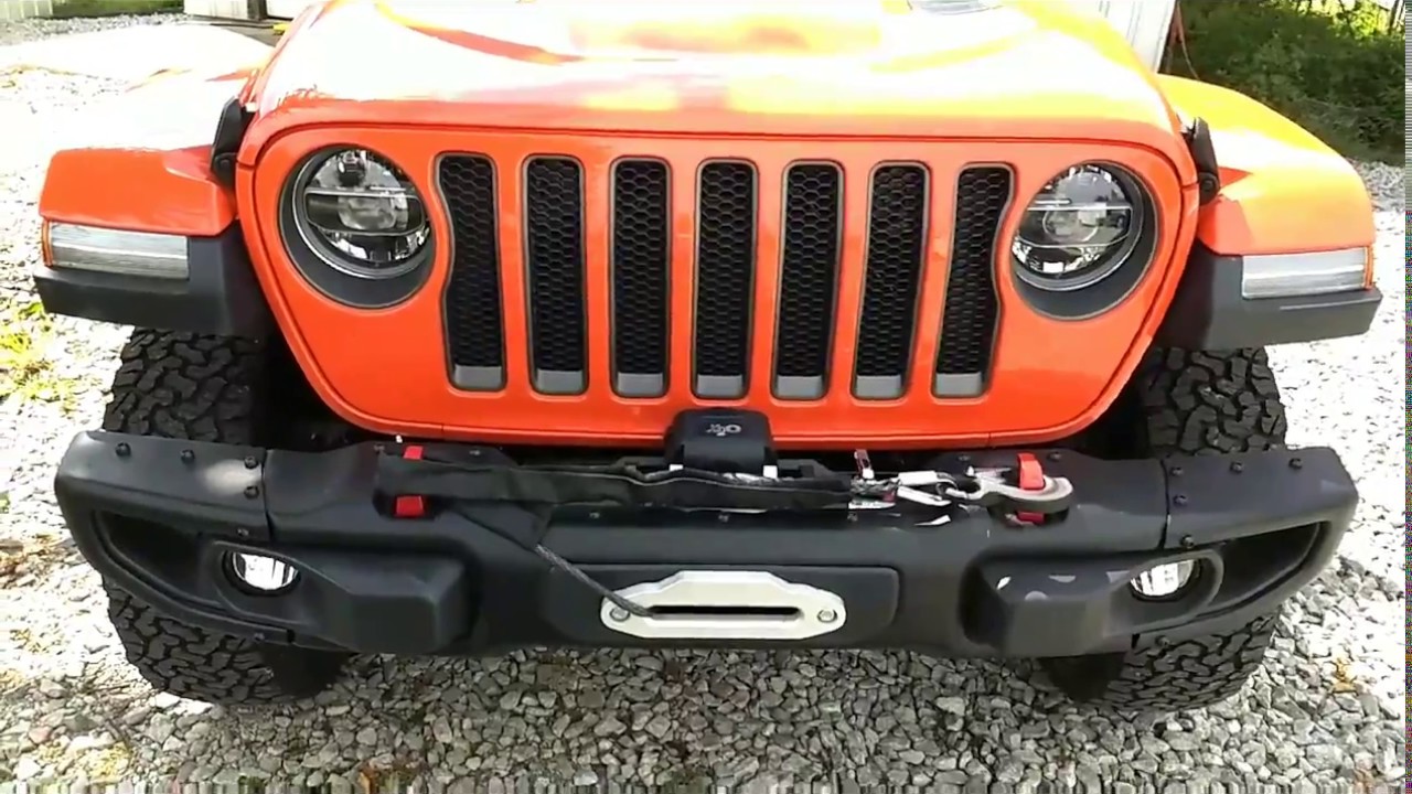 2018 Jeep Wrangler Rubicon JL Smittybilt X20 10 Winch - YouTube