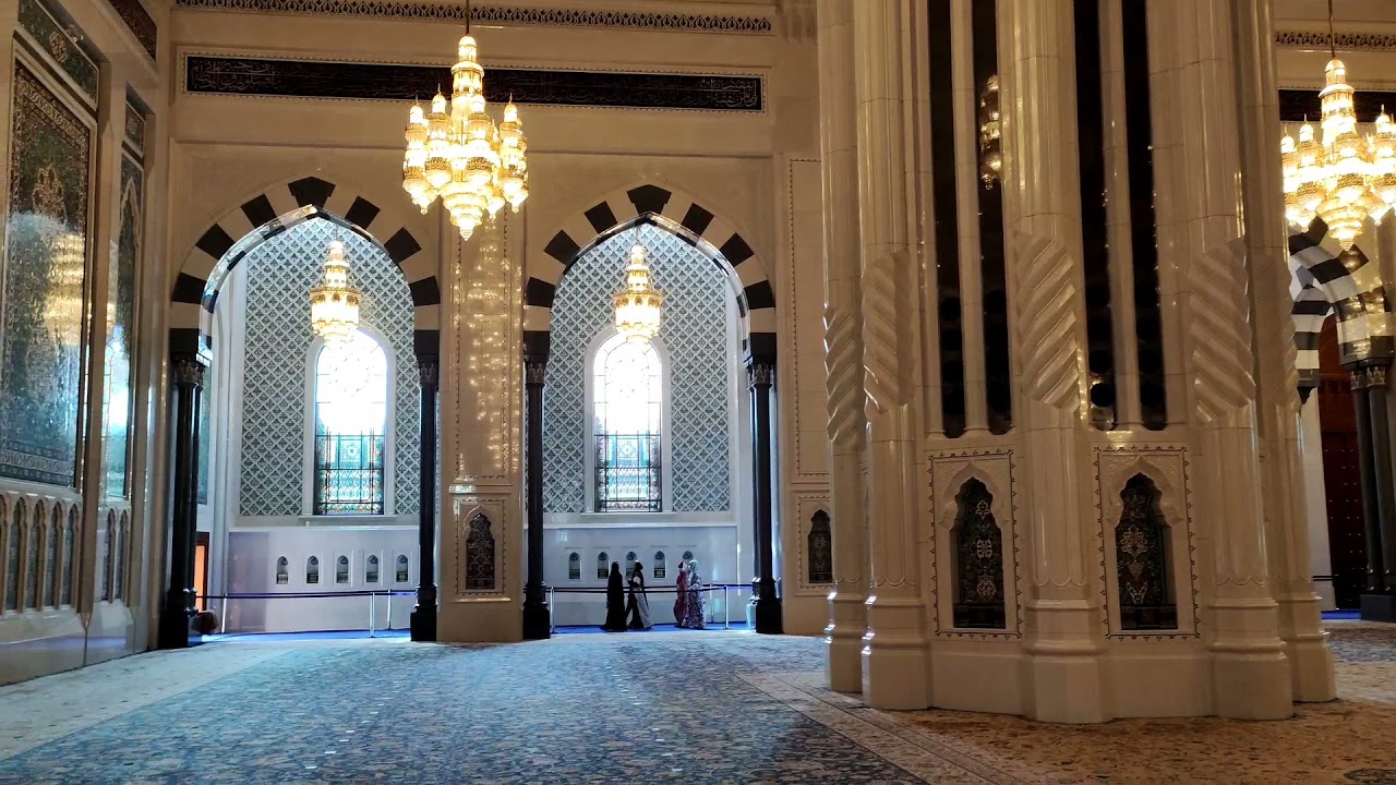 Grand Mosque - Inside view