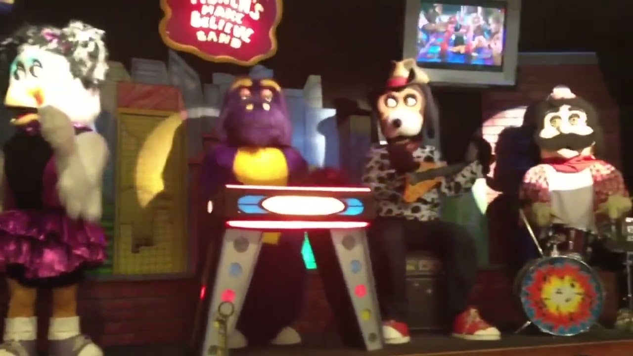 Chuck E Cheese Lowell - September 2012 Segment 4 (Larry Go To The Store/This Is How We Do It)