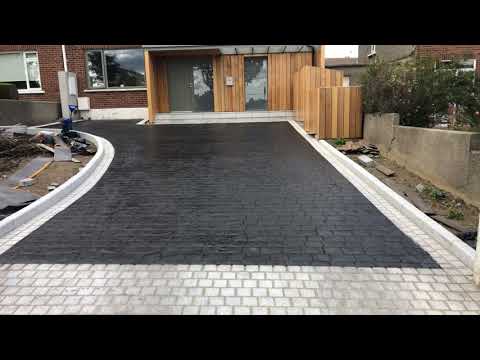 Imprint concrete driveway done in London cobblestone