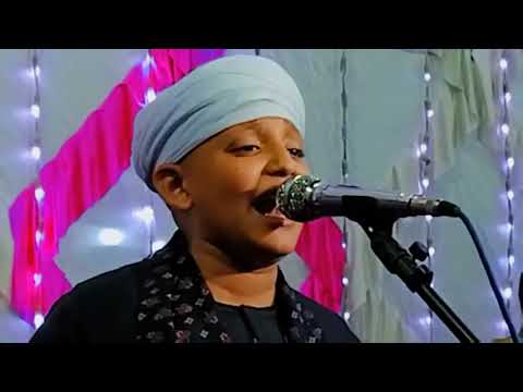 المنشد الصغير عبدالرحمن مكي الوصلة الأولى حفلة القوصية ٥
