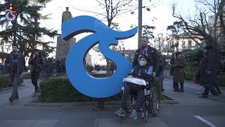 Dün gece o da kırk bin taraftarımızla birlikte Bordo Mavi sevdasını tribünlere taşıdı  Üzüldü, sevin