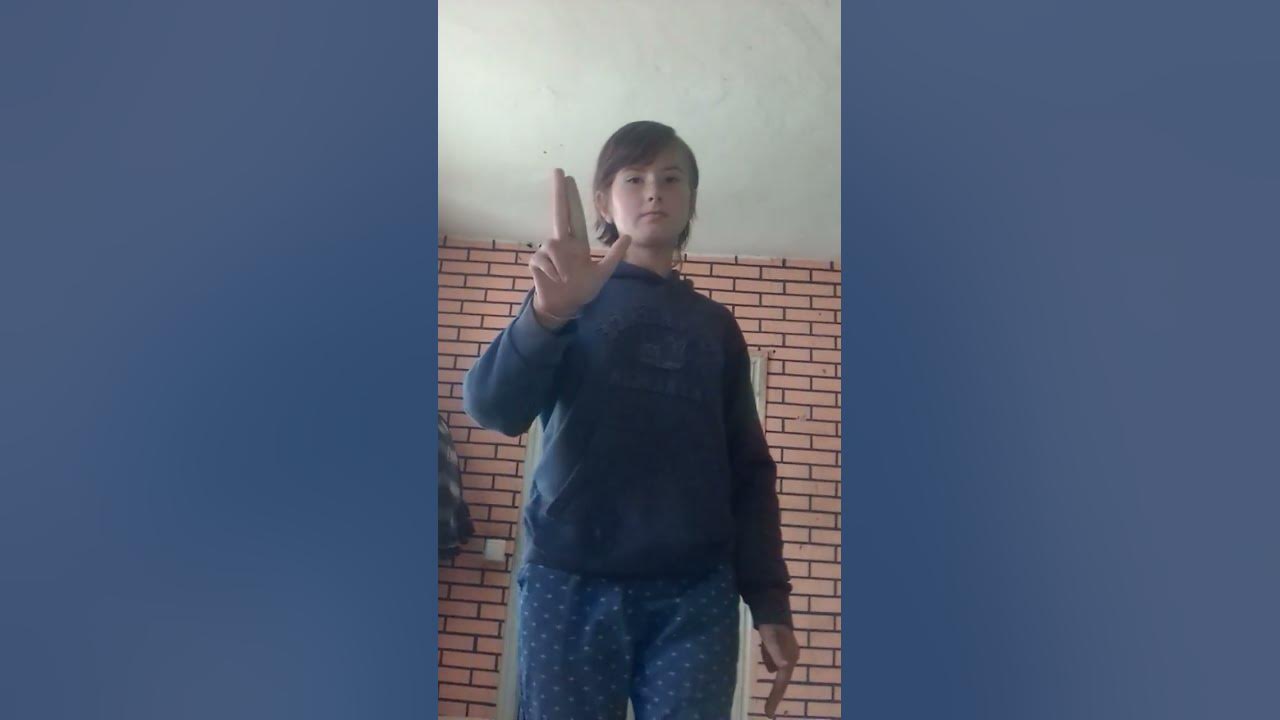 Учем танец с симкой Давида Турова - YouTube