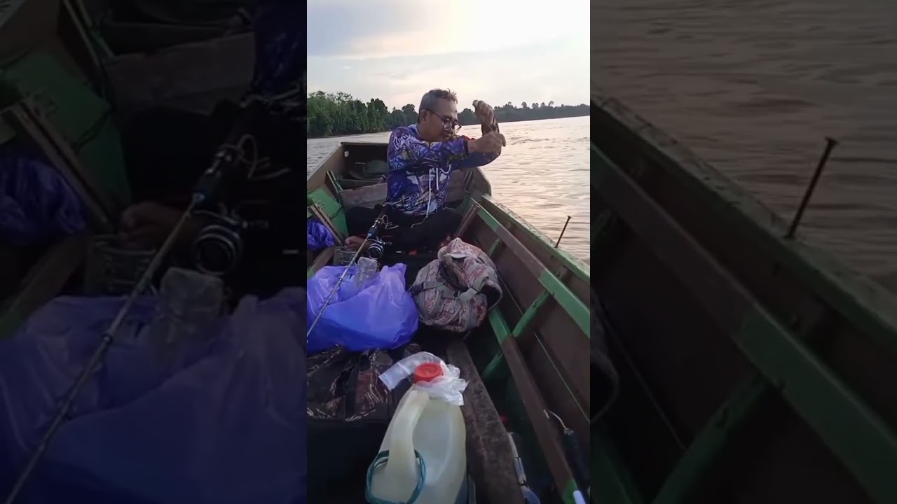 "Syair sinta hingka pangumean"  Lagu bahasa maanyan. 