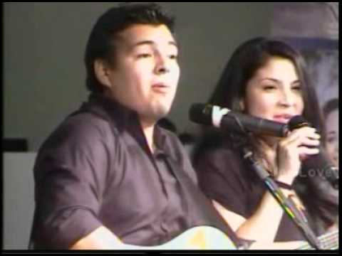 Nic Gonzales (Salvador) & Jaci Velasquez - Shine