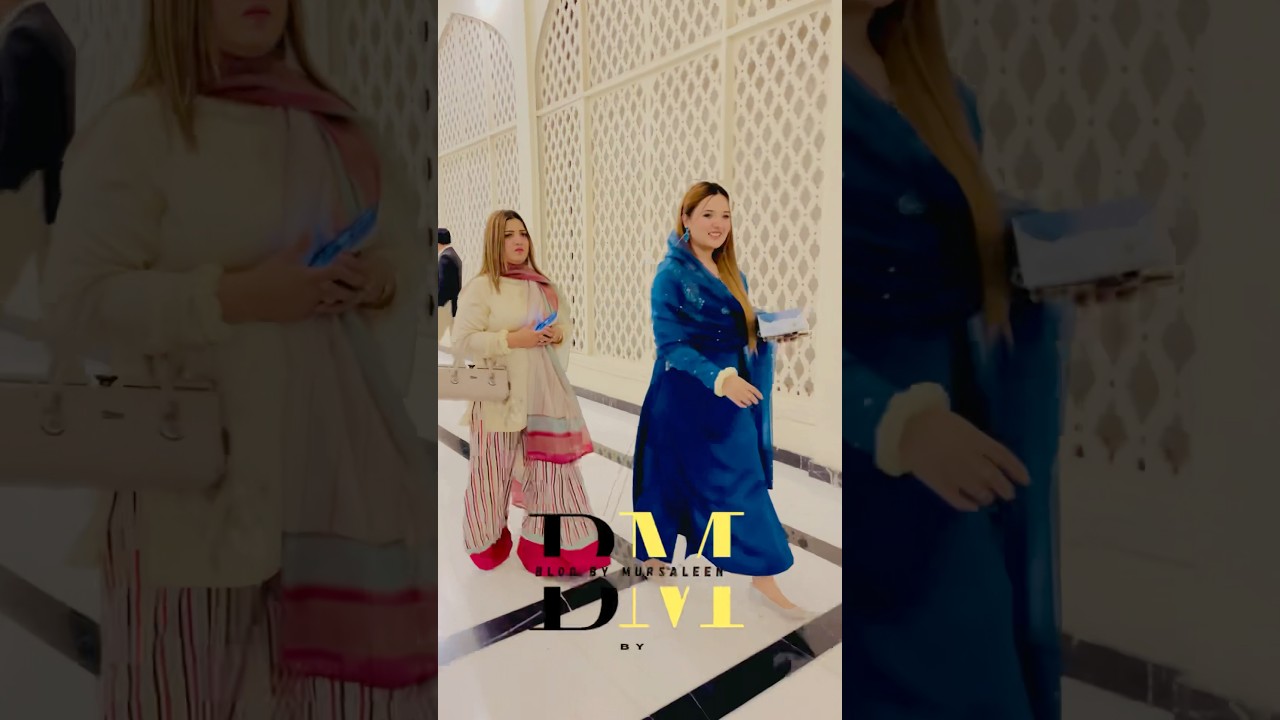 Rabeeca khan with mom walk 