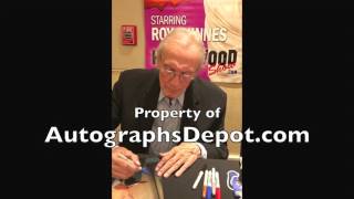 The Invaders and The X-Files actor Roy Thinnes signing autographs in Los Angeles (January '17) Wealth