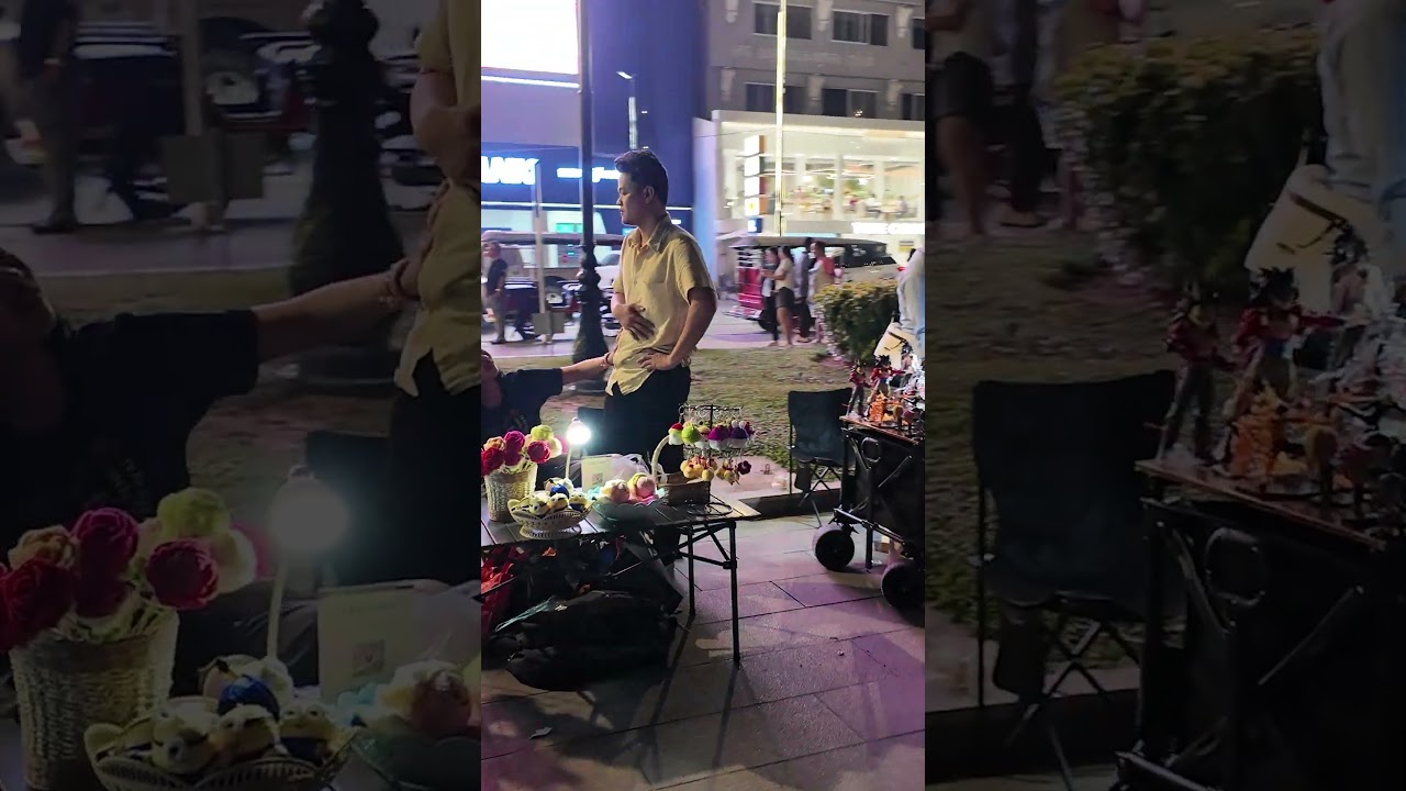 Phnom Penh Walk Street View Scene Night View Riverside Walk #90