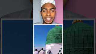 Masjid ki is minar ko pehli nazar me dekho to Gumbad-e-Khazra jaisa lag rha he 🕌Mashallah