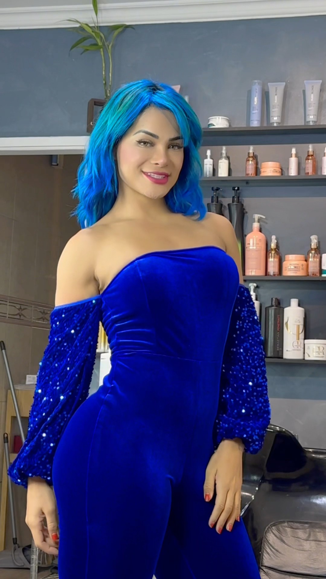 The new Blue ?? Did you like it?  #transition #bluehair
