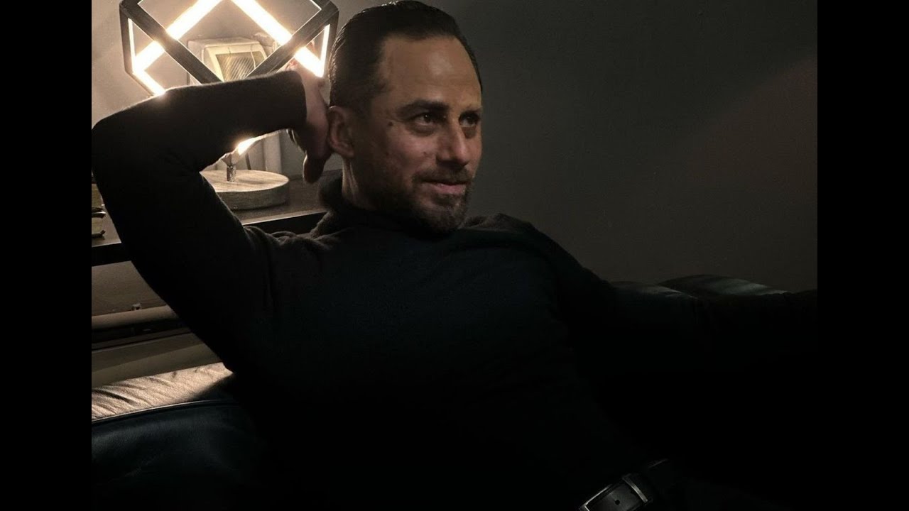 سعيد سرحان يكشف موقفه من تأدية دور مثلي الجنس ومشهد القبلة وماذا عن الزواج بـ 4 نساء؟