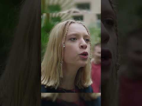 Окружили и избили все снимали на телефоны 🙀 #никажукова #сериал #фильмы