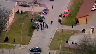 Lombard cop shot during armed robbery