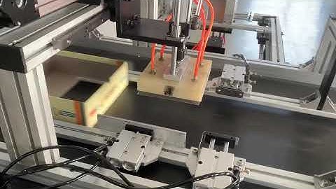 New! Rigid box window punching and patching machine