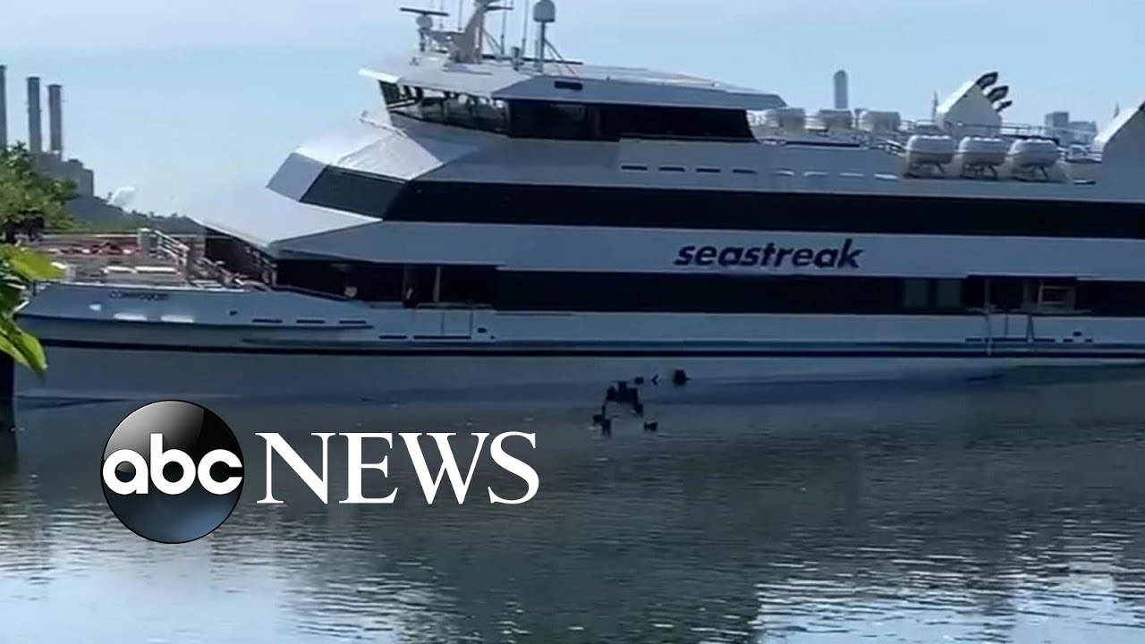 Evacuation operation underway after NYC ferry runs aground