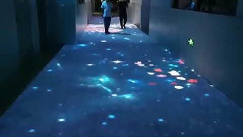 Interactive floor projection system 3D holographic interactive floor projection