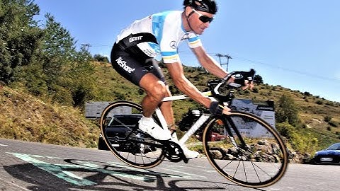 Descending down Alpe d