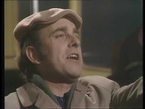 On The Buses S03E08 Foggy Night