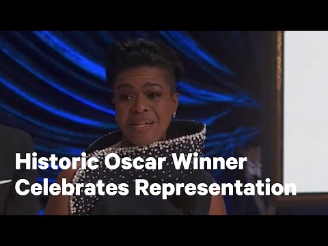 Mia Neal Gives Historic Speech in First Win for Black Hair & Makeup Artists