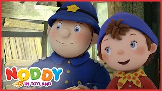 Noddy searches through the forest | Noddy In Toyland