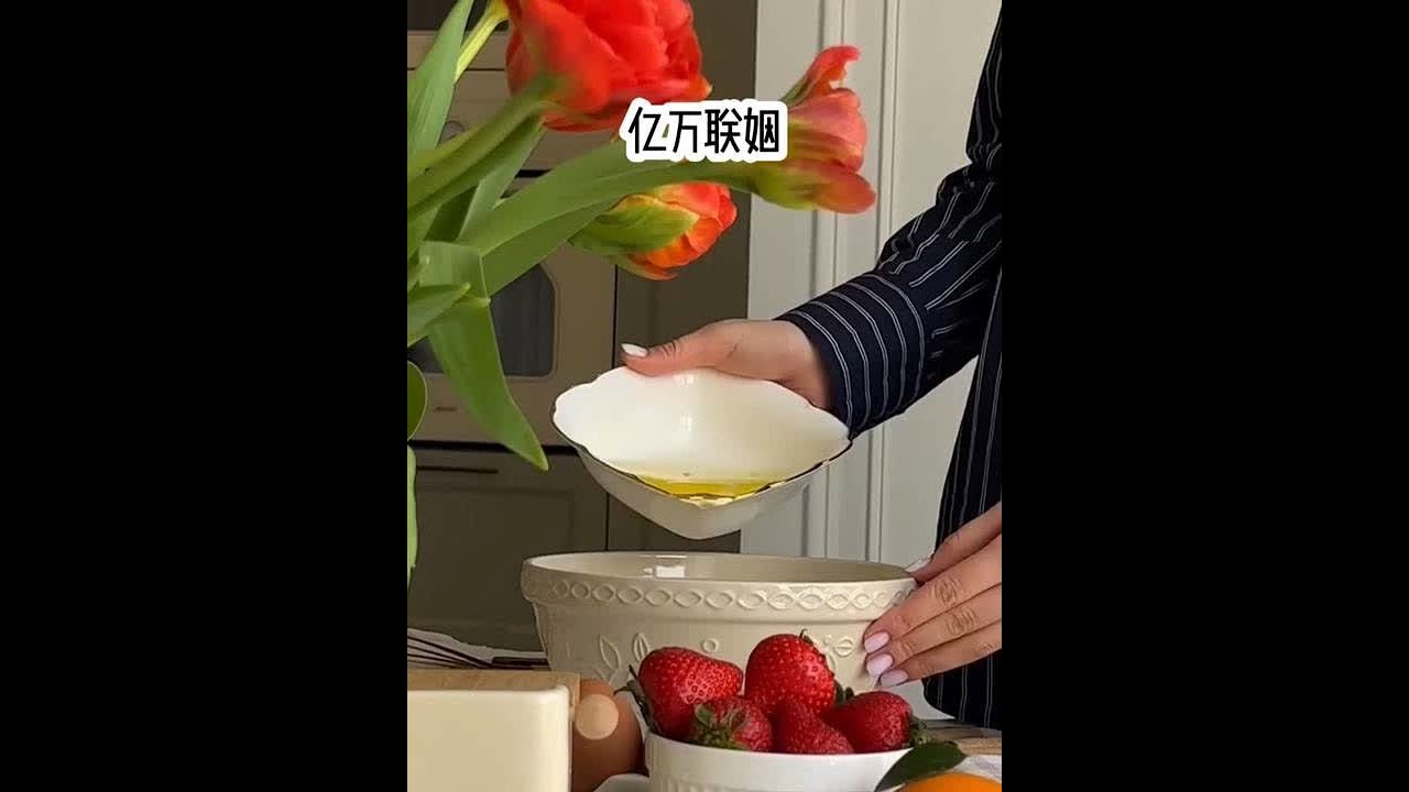 亿万联姻 下载悟🈳浏览器，搜索标题，可以勉费看全文 