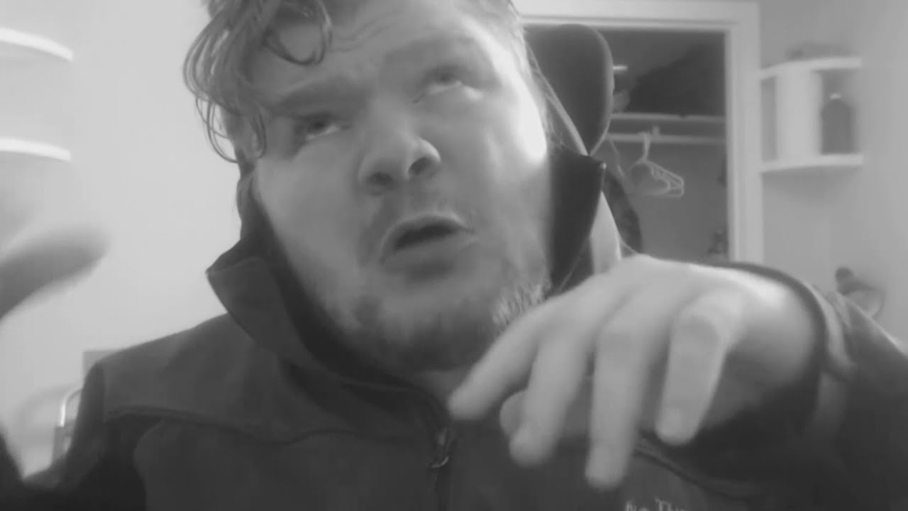 FUNNY VIDEO TAYLOR SWIFT BLUE GRAY