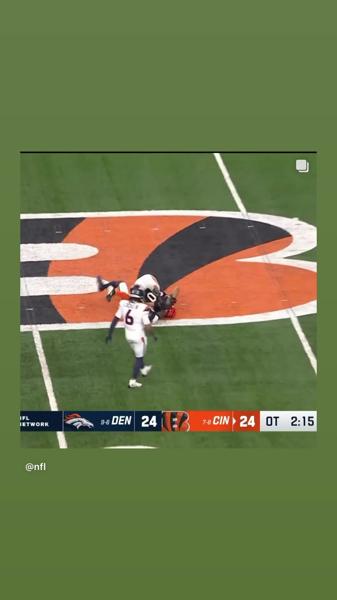 He was set #hoodnews #joeburrow #bengals #broncos #catch #football #omg #wow #how #AndreILosivas #i