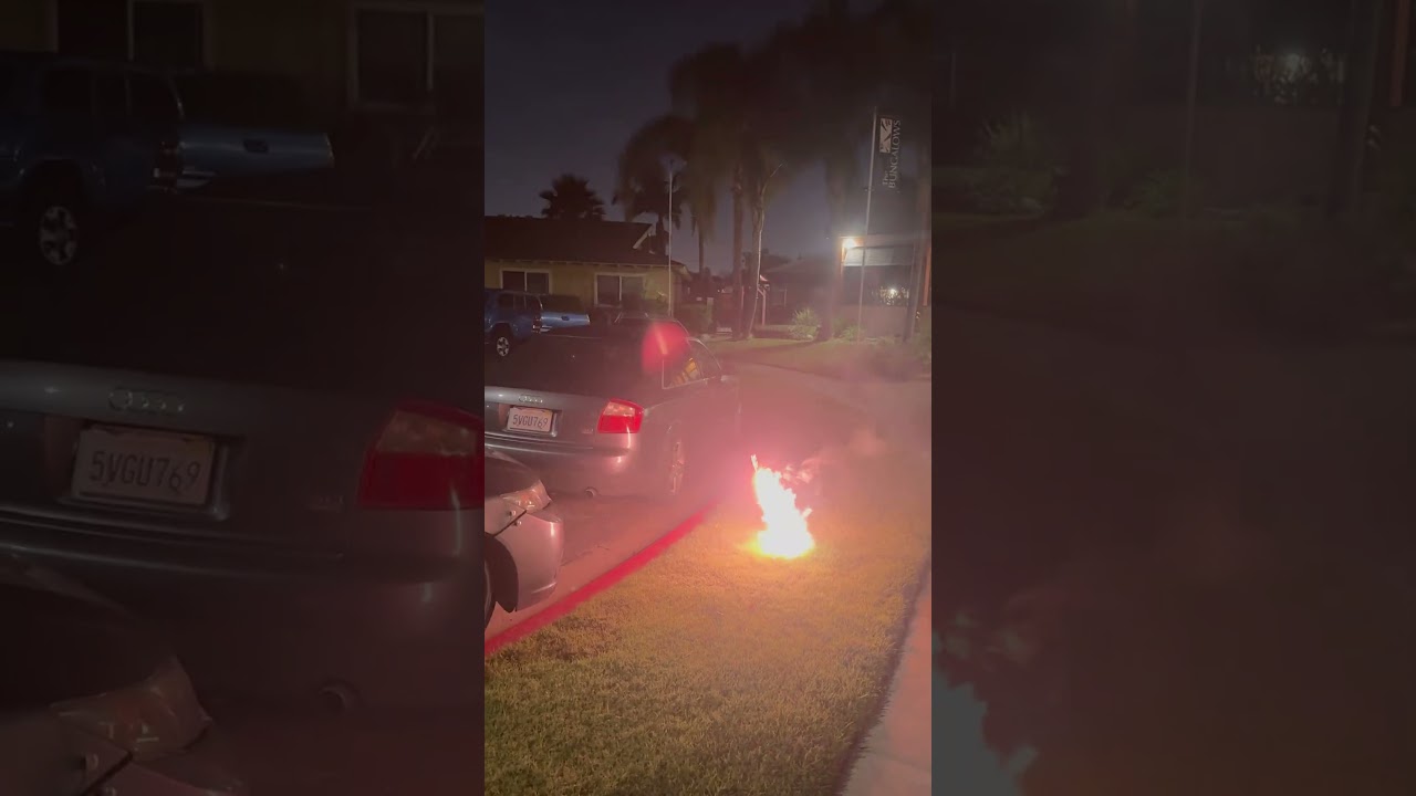 Roaring Tiger XL Rocket by Red Apple Fireworks 