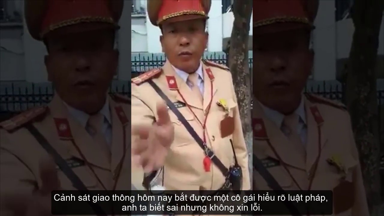 CSGT thổi nhầm chị gái am hiểu pháp luật