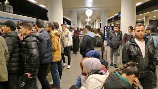 İstanbul Esenler Otogar Metro Tıklım Tıklım Dolu